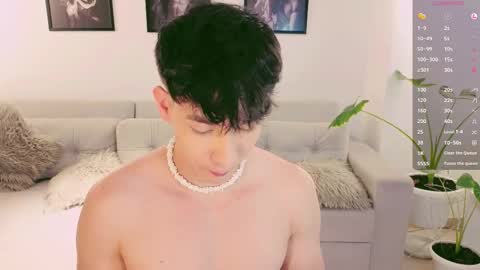   online show from October 2025 10:54:02 PM