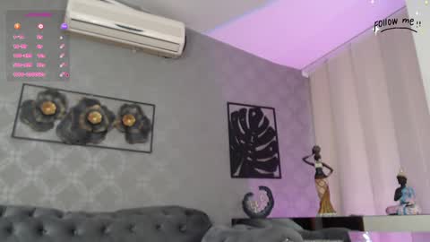 Sandra online show from November 2025 12:04:02 PM