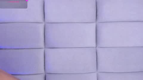 Nia online show from March 2026 12:20:01 PM