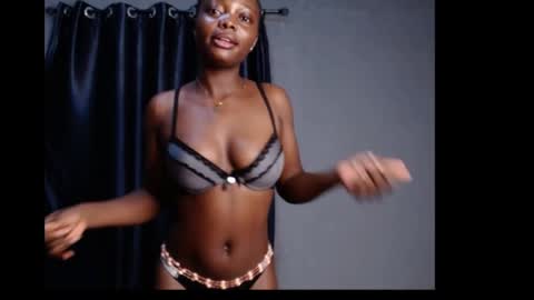 Niababy5 online show from April 2026 06:16:02 PM