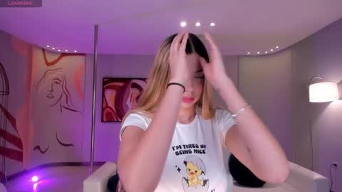 SQUIRTER DOLL    online show from December 2025 05:20:01 PM