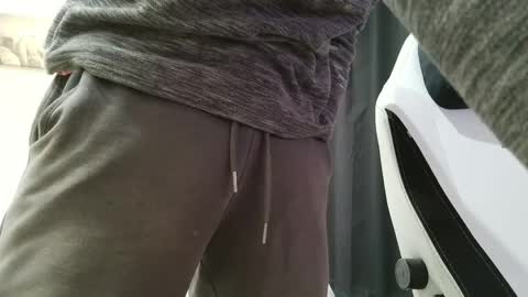 nice_dicknballs online show from April 2026 07:01:02 PM