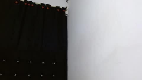 Snapshot of nicecherry_ chatting on December 2024 05:16:01 AM Michell online show from December 2024 05:16:01 AM