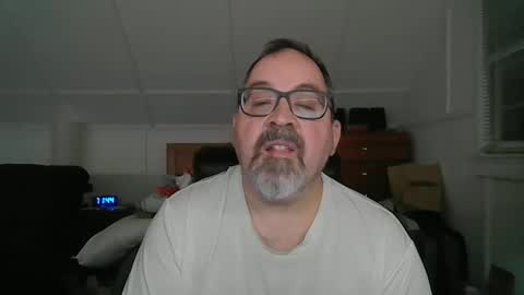Snapshot of niceguy7208 chatting on April 2026 03:44:01 AM niceguy7208 online show from April 2026 03:44:01 AM
