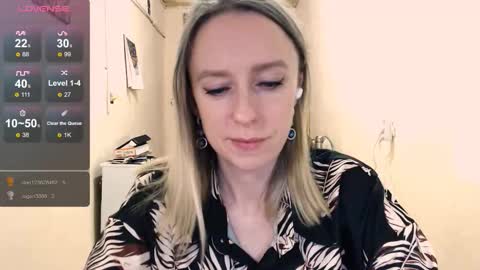 Kathrine online show from December 2025 08:02:01 PM