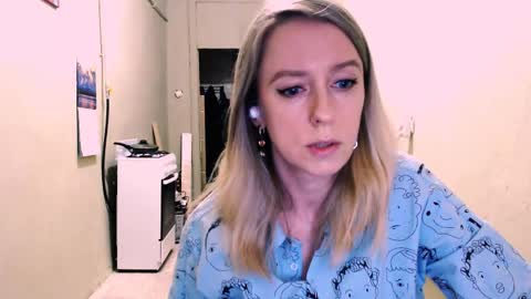 Kathrine online show from April 2026 08:01:02 PM