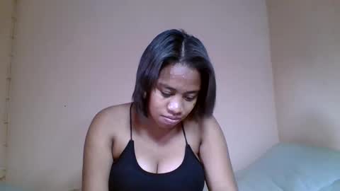 Snapshot of nicelly01 chatting on June 2026 12:44:02 PM nicelly01 online show from June 2026 12:44:02 PM