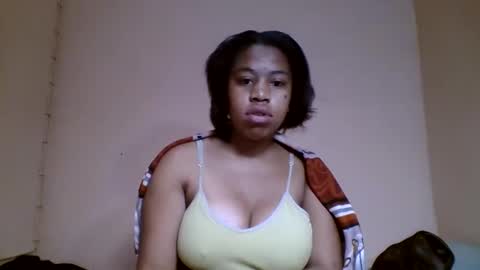 Snapshot of nicelly01 chatting on June 2026 04:06:01 AM nicelly01 online show from June 2026 04:06:01 AM