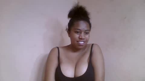 Snapshot of nicelly01 chatting on June 2026 08:55:02 PM nicelly01 online show from June 2026 08:55:02 PM
