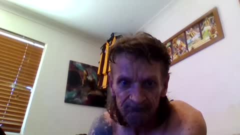Snapshot of niceozziecockxxx chatting on February 2025 02:39:02 AM Sexiishaine online show from February 2025 02:39:02 AM