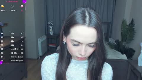 Nicole online show from March 2026 07:43:02 PM