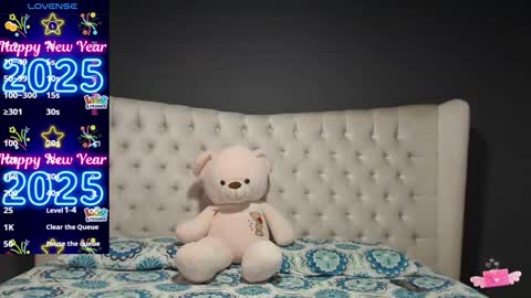 Snapshot of nichole_bree chatting on January 2025 11:48:01 AM Nichole online show from January 2025 11:48:01 AM