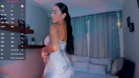 Snapshot of nichole_bree chatting on January 2025 03:00:01 PM Nichole online show from January 2025 03:00:01 PM