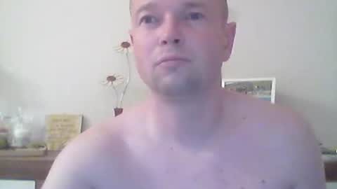 nick1990b online show from October 2025 05:35:02 PM