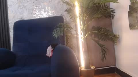 Alex online show from November 2025 06:06:01 PM