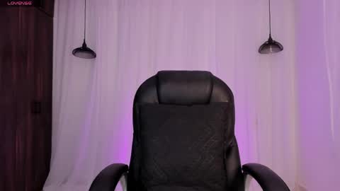 nick fenix online show from April 2026 02:51:02 AM