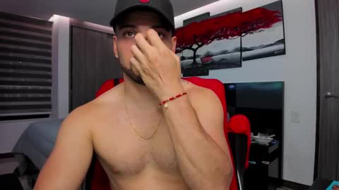 Snapshot of nick_klaus chatting on September 2025 11:52:01 PM Nick Klaus online show from September 2025 11:52:01 PM