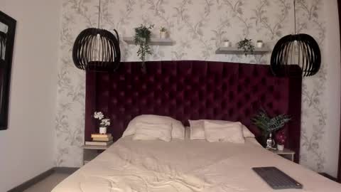 Nick  online show from October 2025 12:34:02 PM