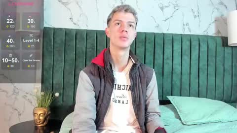 Nick  online show from October 2025 01:12:02 PM