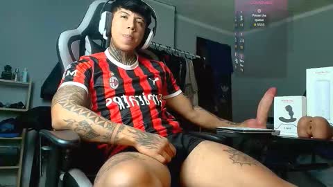 Snapshot of nickhot0609 chatting on September 2025 02:37:01 AM Nickhot0609 online show from September 2025 02:37:01 AM