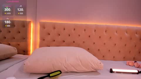 Nickie online show from December 2024 10:38:02 AM