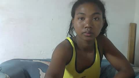 Snapshot of nickiqqyuu chatting on May 2026 01:34:01 AM nickiqqyuu online show from May 2026 01:34:01 AM