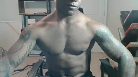 Snapshot of nickkillem chatting on September 2025 10:32:01 PM NickKillEm online show from September 2025 10:32:01 PM