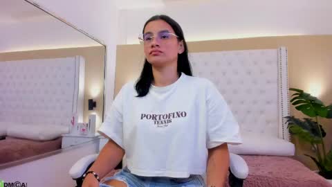 nickky online show from April 2026 01:43:02 PM