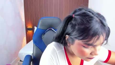 Snapshot of nicky_peyton chatting on January 2025 08:14:01 PM Nicky online show from January 2025 08:14:01 PM