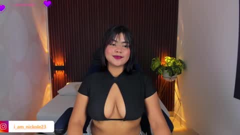 Snapshot of nicky_peyton chatting on January 2025 05:40:02 AM Nicky online show from January 2025 05:40:02 AM