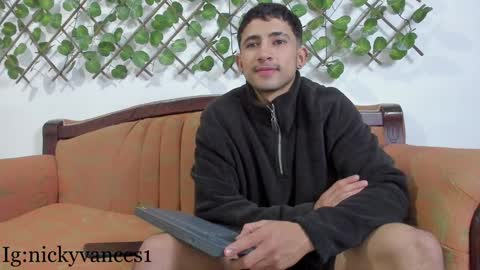 nicky online show from December 2024 04:40:02 PM