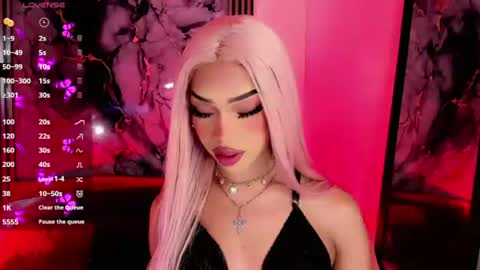 Snapshot of nickynoa chatting on July 2026 06:09:01 AM Nicky online show from July 2026 06:09:01 AM