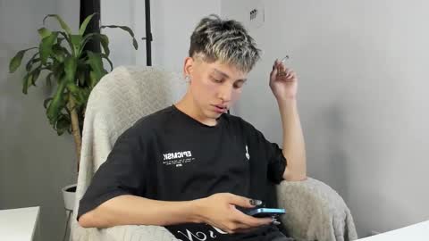 Snapshot of nico_nico_xd chatting on November 2025 06:52:01 AM Nico online show from November 2025 06:52:01 AM