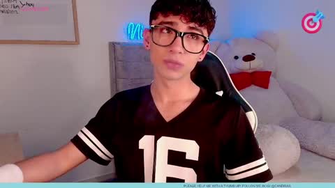 nico  online show from April 2026 08:11:02 PM