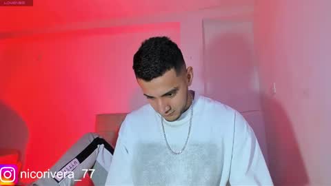 Nicolas online show from October 2025 02:42:01 AM