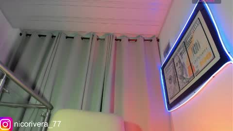 Nicolas online show from April 2026 04:32:01 AM