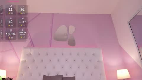 Nicol  online show from October 2025 04:51:01 PM