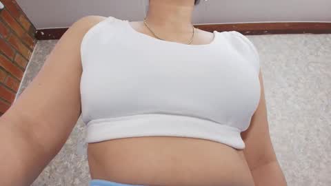 Nicol online show from September 2025 07:28:01 PM