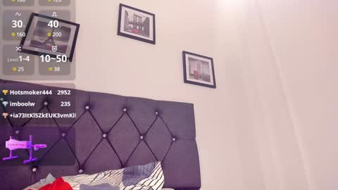 Nicol online show from December 2024 04:11:01 AM