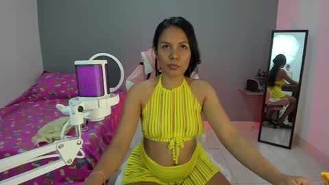 Nicol sanchez online show from January 2025 03:16:01 AM