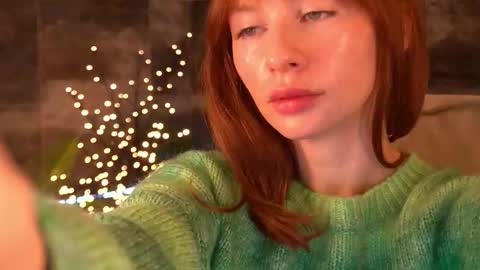 Nicol Moonn online show from December 2025 06:50:01 AM