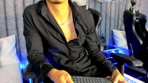 Nicolai online show from January 2026 12:19:01 PM