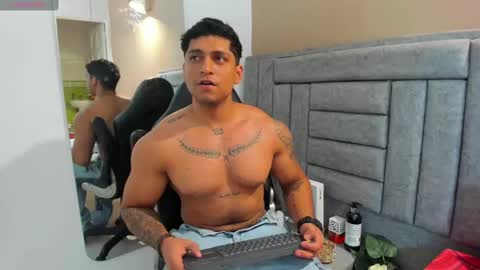 Snapshot of nicolas_montoya chatting on September 2025 08:52:01 PM nicolas_montoya online show from September 2025 08:52:01 PM