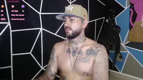 nicolas online show from December 2025 03:36:02 AM