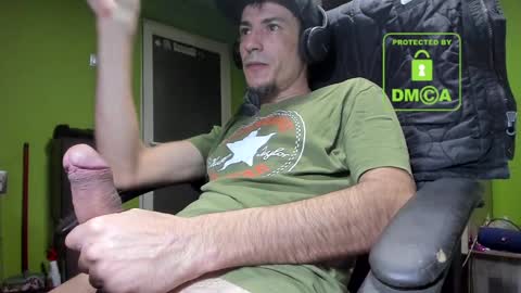 Snapshot of nicolasguy chatting on January 2025 06:13:01 AM L. Nicolas online show from January 2025 06:13:01 AM