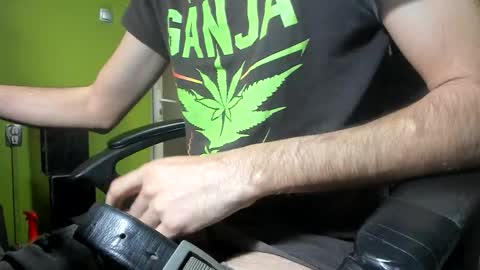 L. Nicolas online show from April 2026 05:25:02 AM