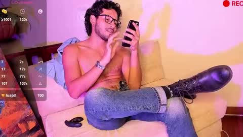 nicolasrodrii online show from December 2024 04:30:02 AM