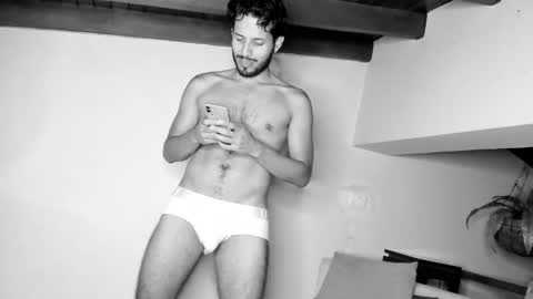 nicolasrodrii online show from February 2025 11:14:02 PM