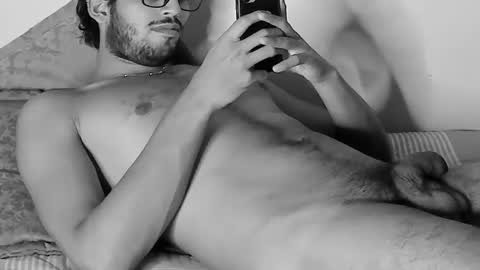 nicolasrodrii online show from June 2026 11:57:01 PM