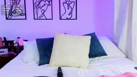 Nicole And Deam online show from February 2026 11:45:01 PM